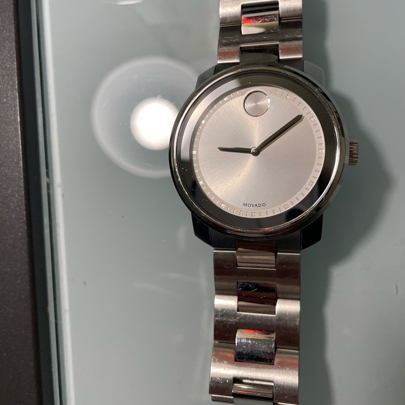 Beautiful movado watch from Jared. I have an Apple Watch and never used this one - Picture 2 of 6